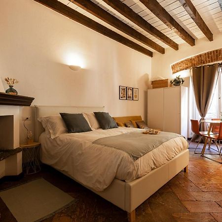 Cozy House In Naviglio Grande - Homy Apartments Milano Exterior foto